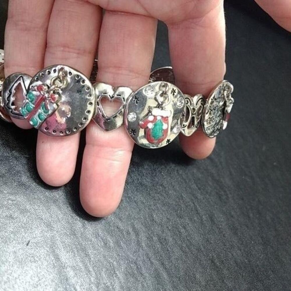 Silver Tone Holiday Themed Charm Bracelet Small Christmas Approx 6.28"
